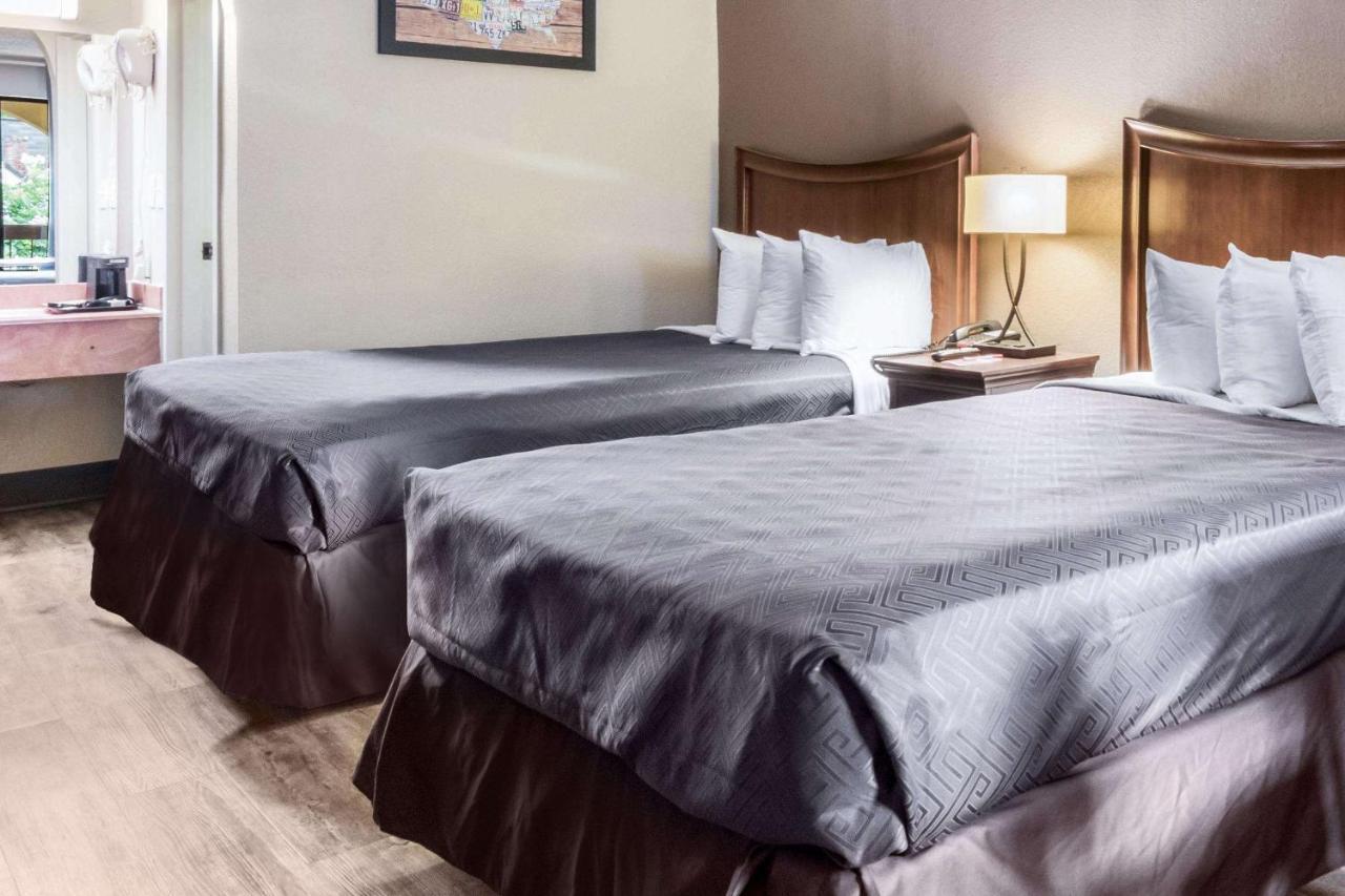 Econo Lodge Gainesville Zewnętrze zdjęcie