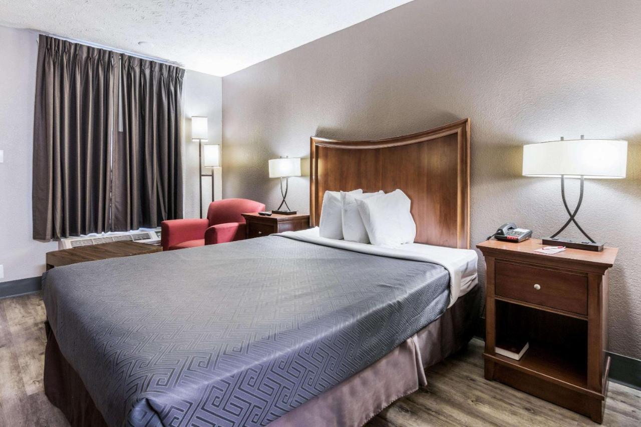 Econo Lodge Gainesville Zewnętrze zdjęcie